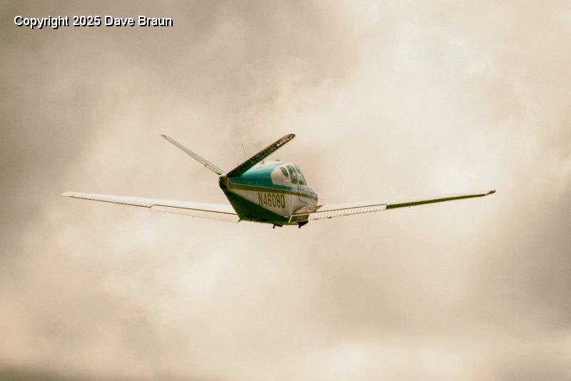 Photos D4835/Flights and Pictures/Other Flights/Chip in flight by Dave